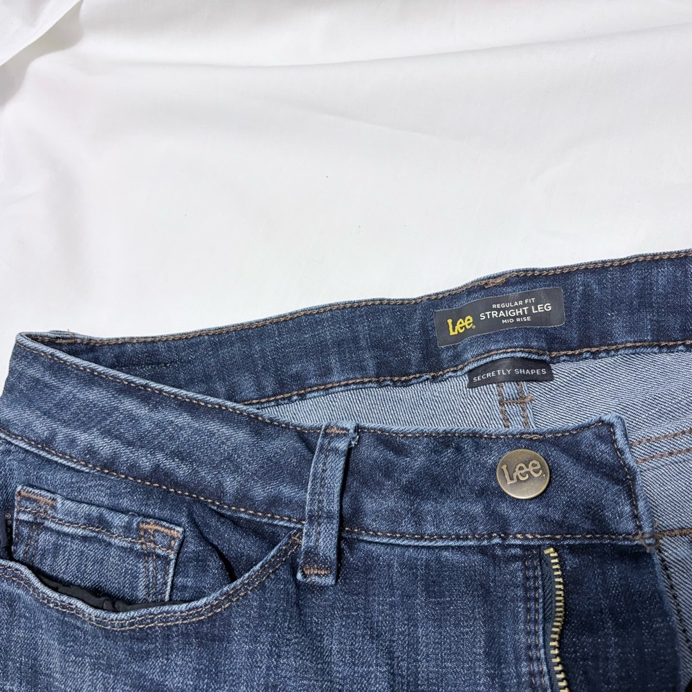 Lee Women’s Straight Leg Jeans Indigo Studded Back Pockets Sz 12 34 US - Picture 6 of 12